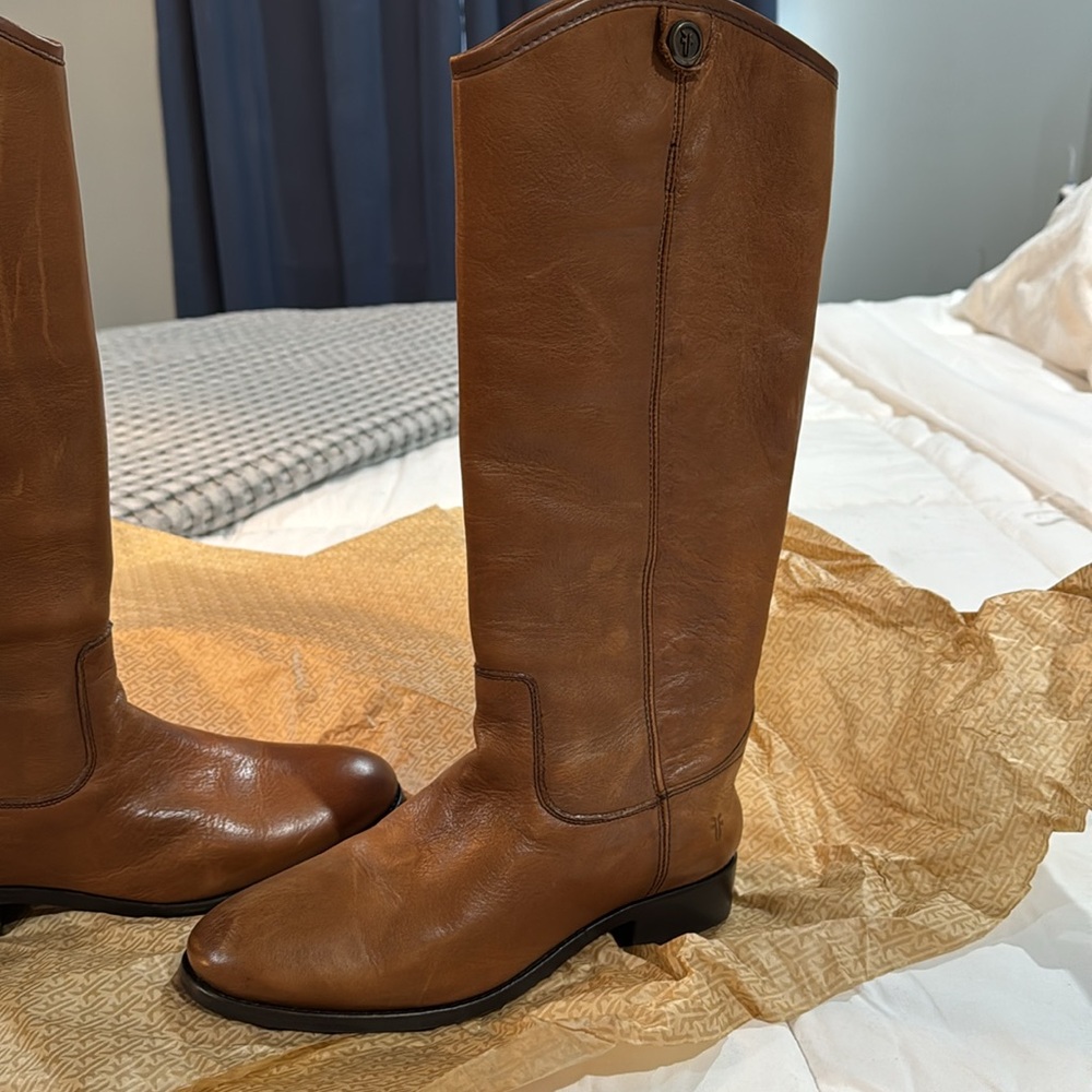 Frye Melissa button  2 wide calf - Picture 3 of 11